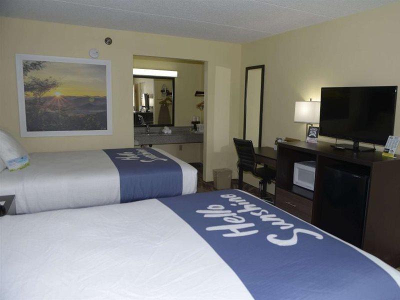 Days Inn By Wyndham Kodak/Sevierville Intrstate Smokeymntns Zewnętrze zdjęcie