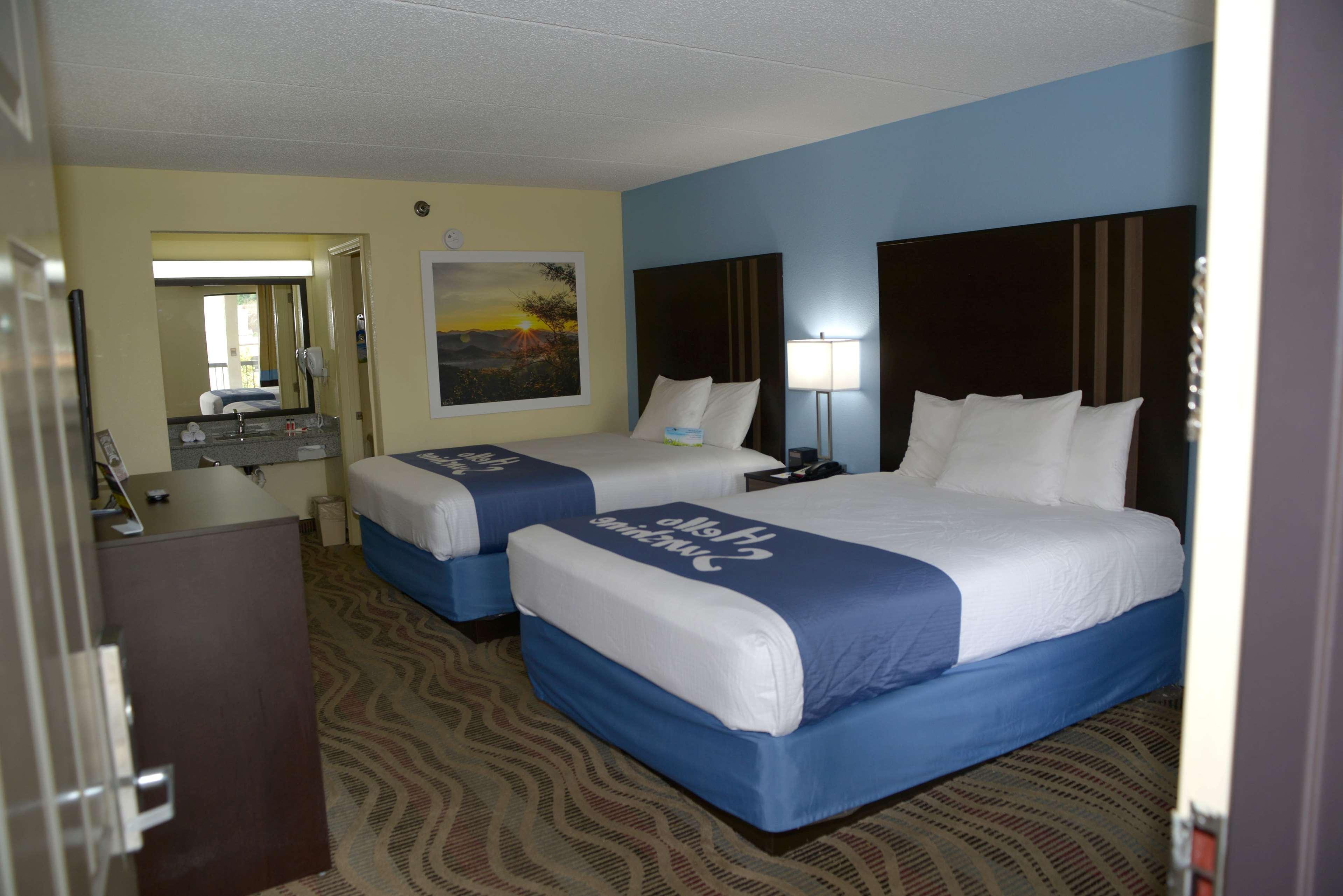 Days Inn By Wyndham Kodak/Sevierville Intrstate Smokeymntns Zewnętrze zdjęcie