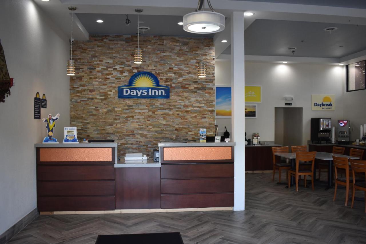 Days Inn By Wyndham Kodak/Sevierville Intrstate Smokeymntns Zewnętrze zdjęcie