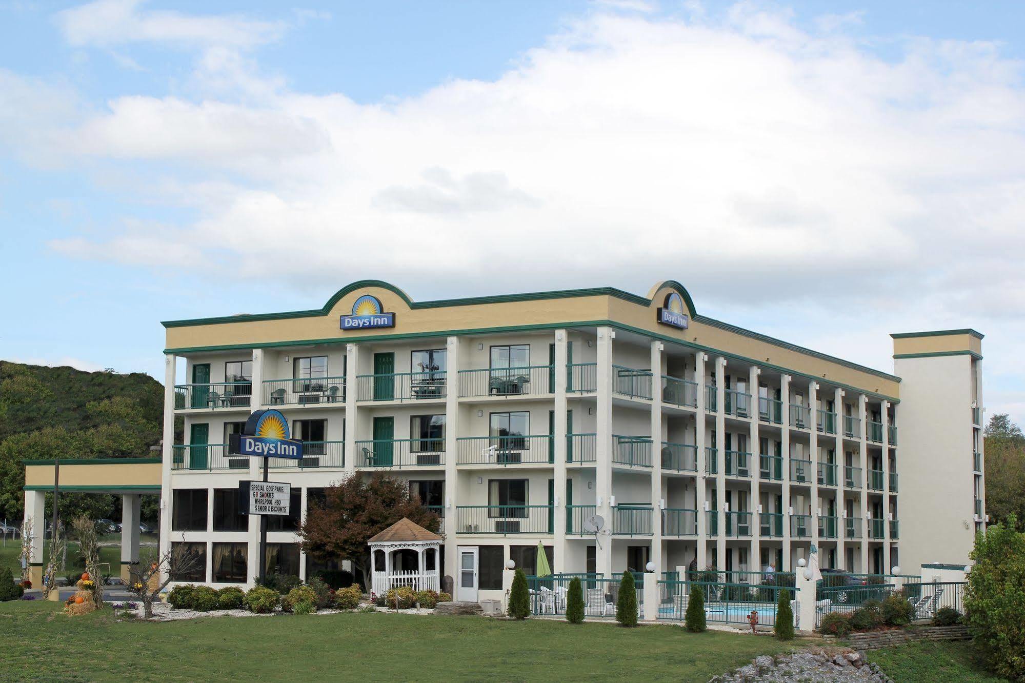 Days Inn By Wyndham Kodak/Sevierville Intrstate Smokeymntns Zewnętrze zdjęcie